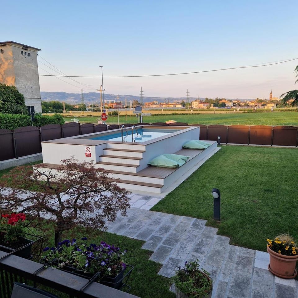 Property building, Day, Garden, Garden view, Pool view, Swimming pool