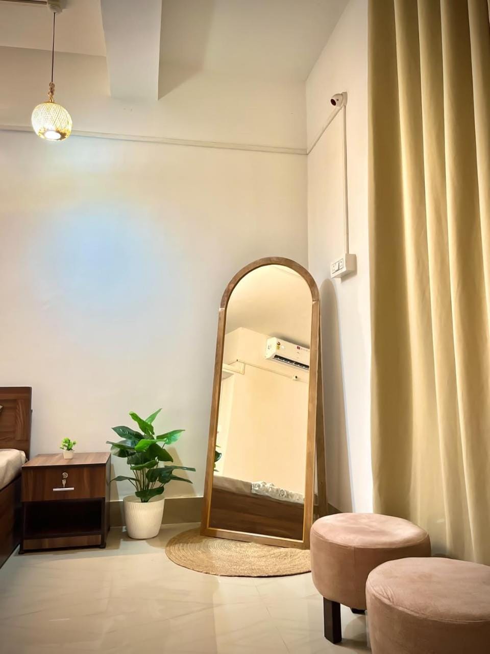 Alohi - Fully Private 1BHK Apartment in India
