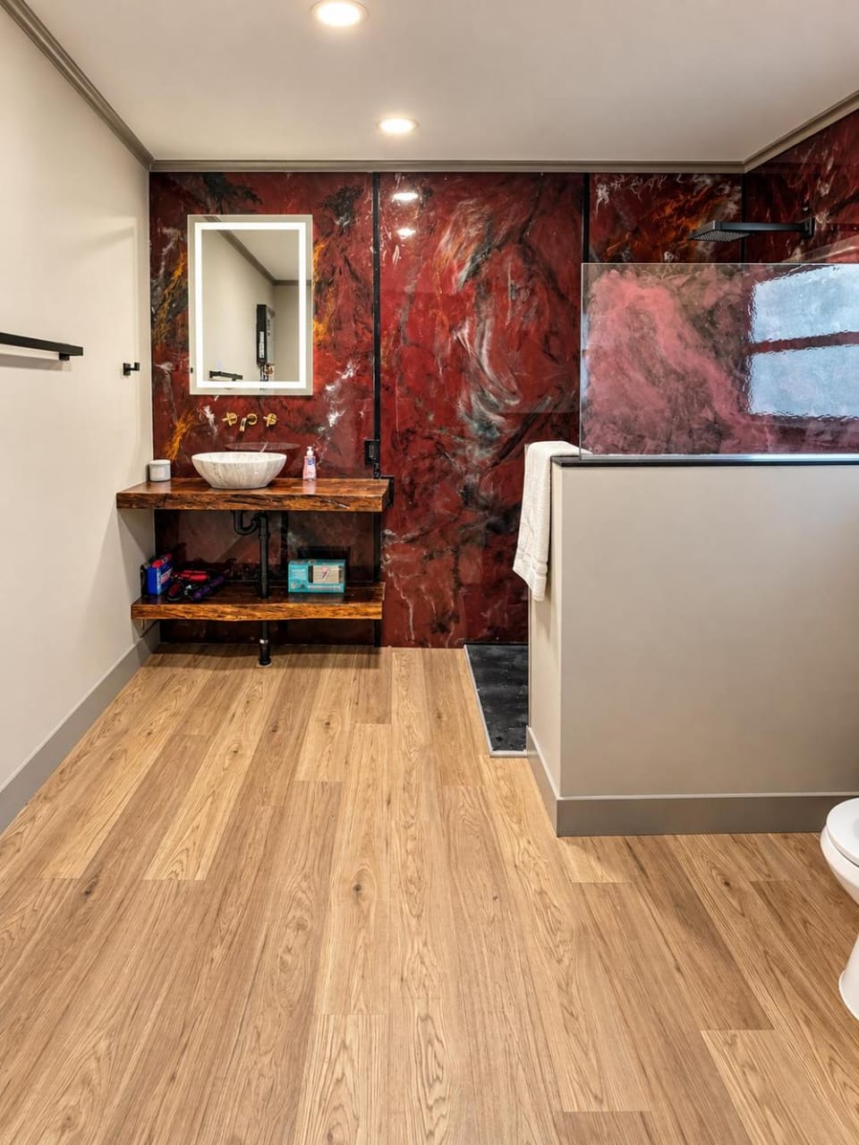 Shower, Bathroom, Decorative detail