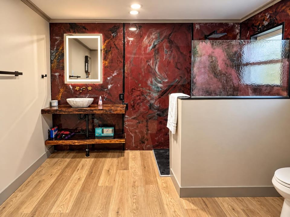 Shower, Bathroom, Decorative detail