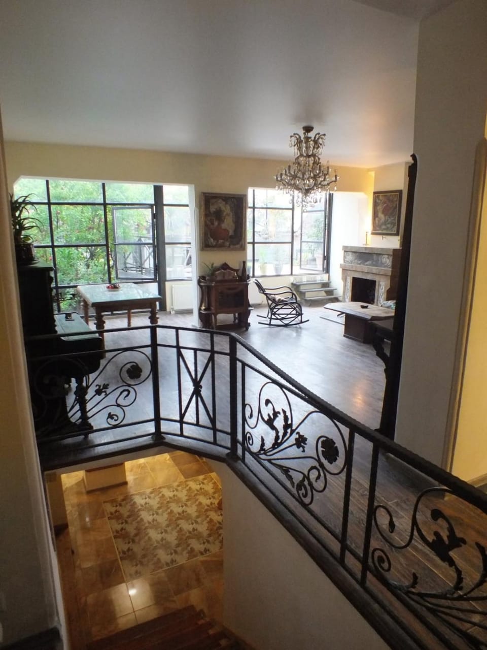 Seating area, Dining area
