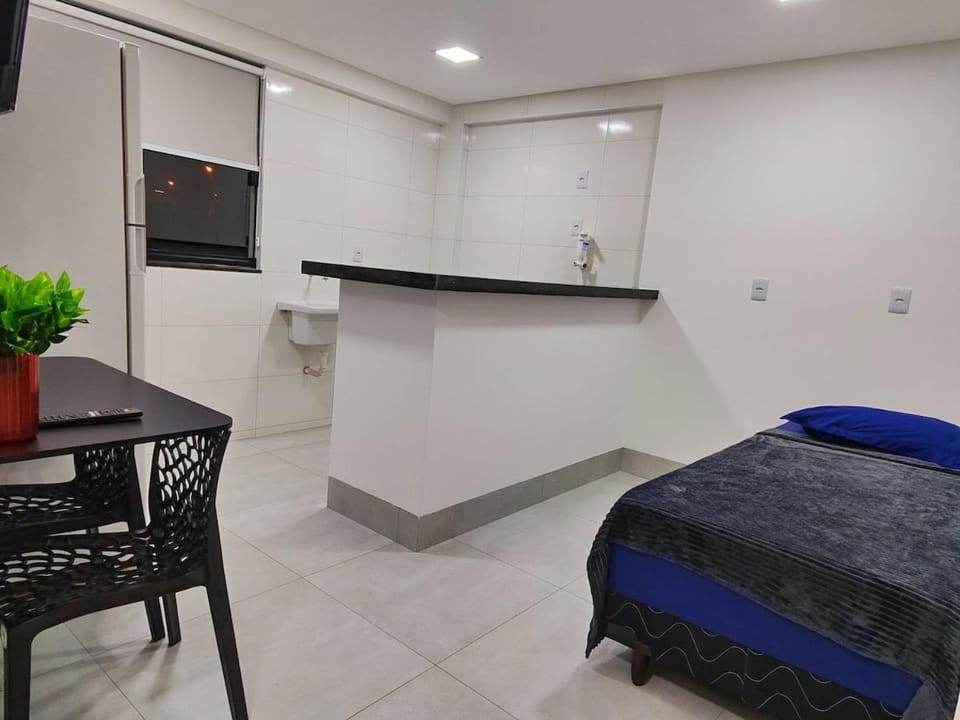 L.205 · L205 Novo, Completo, Quarto com Ar-condicionado Apartment in Goiania