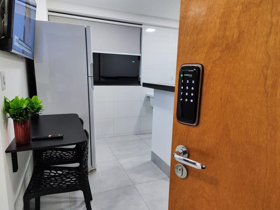 L.205 · L205 Novo, Completo, Quarto com Ar-condicionado Apartment in Goiania