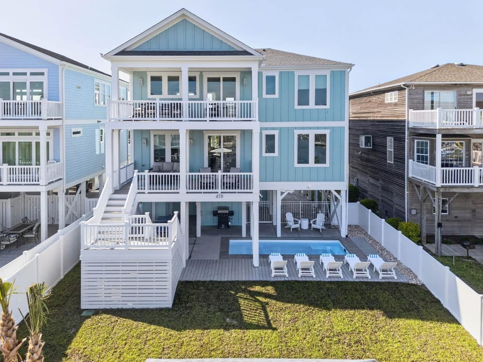 Fall Availability 7 Bedroom Home Private Pool House in Holden Beach