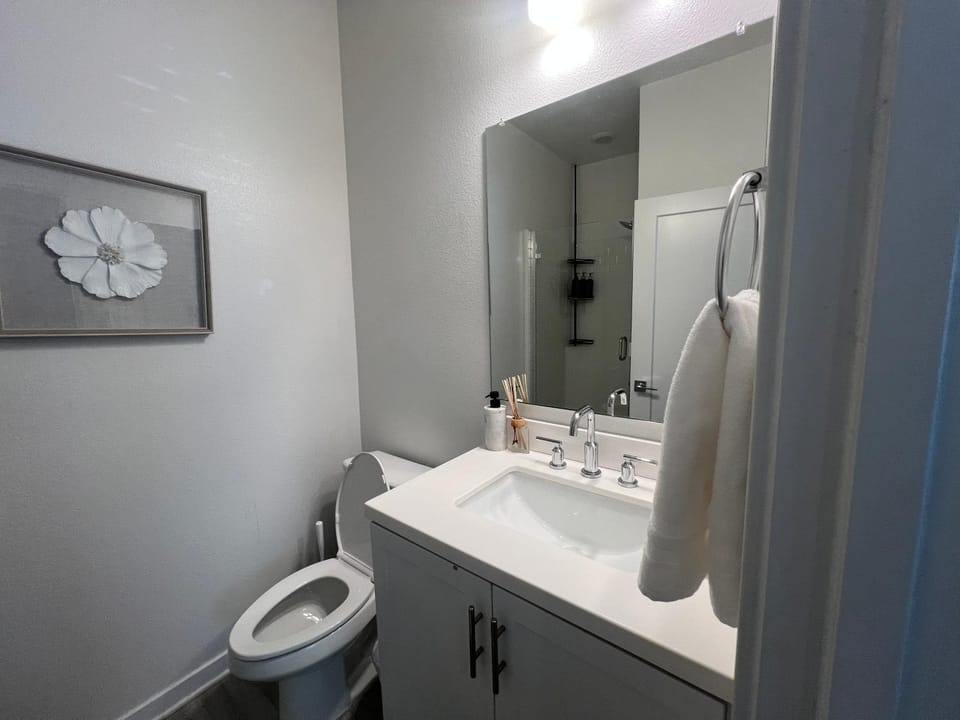 Urban Comfort Suite Apartment in Covina