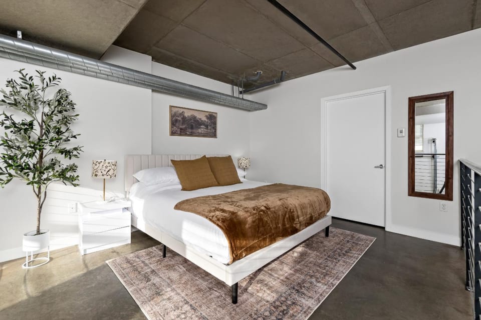 Luxe Stays Apartment in South Lake Union