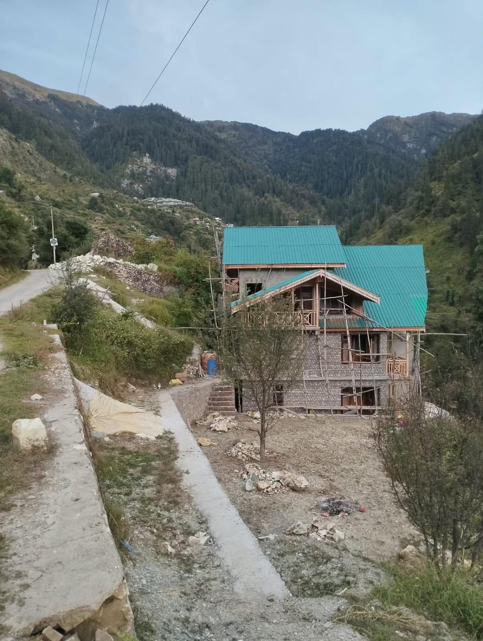 Hotel Jibhi Heritage Hotel in Himachal Pradesh