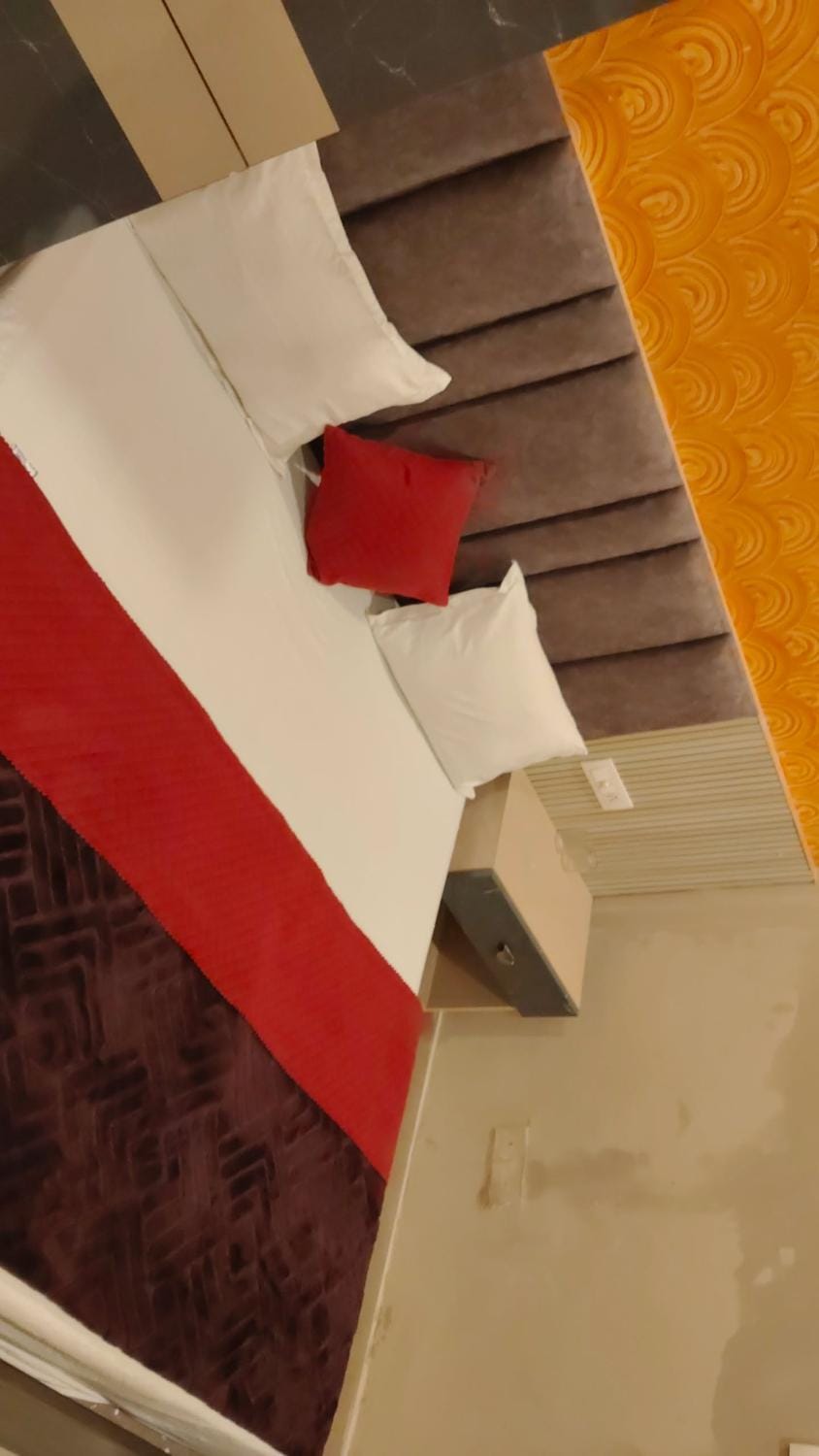 Hotel Amber 4 min from Chandigarh Railway Station Hotel in Chandigarh