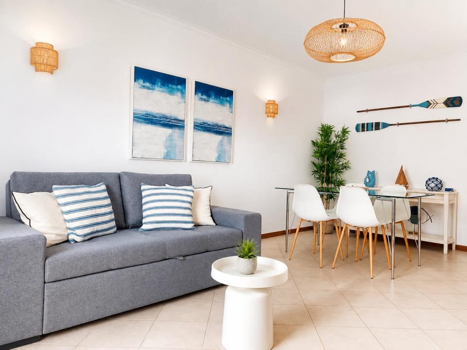 Rodrigo's Beach House Apartment in Madeira District