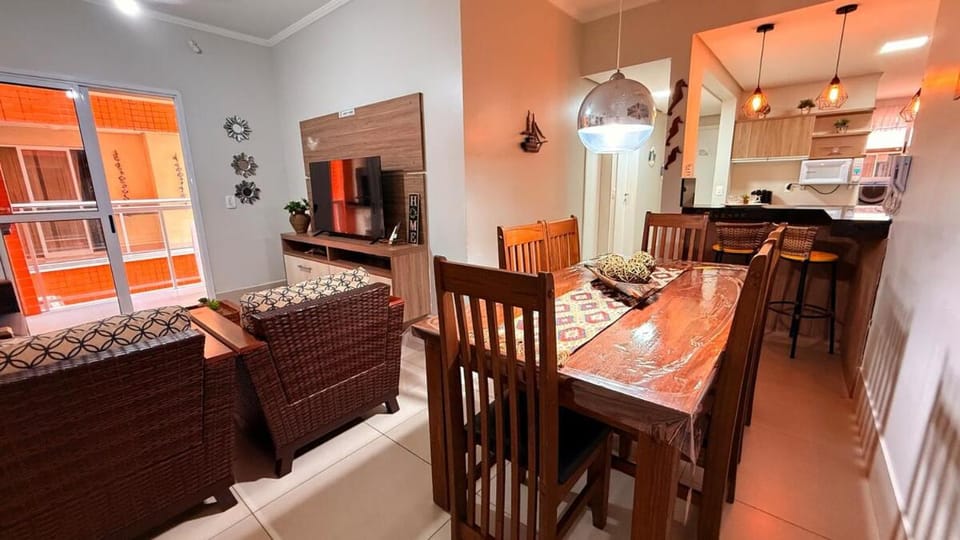 Apartamento a 100m Praia Grande - Piscina e Churrasqueira Apartment in Ubatuba