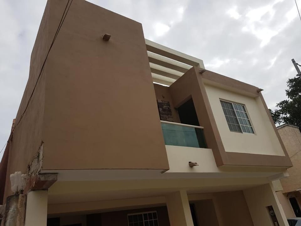 Beautiful house, close to the airport House in Tampico