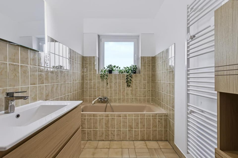 Nouveau, Proche Strasbourg, Parking, Calme Apartment in Strasbourg