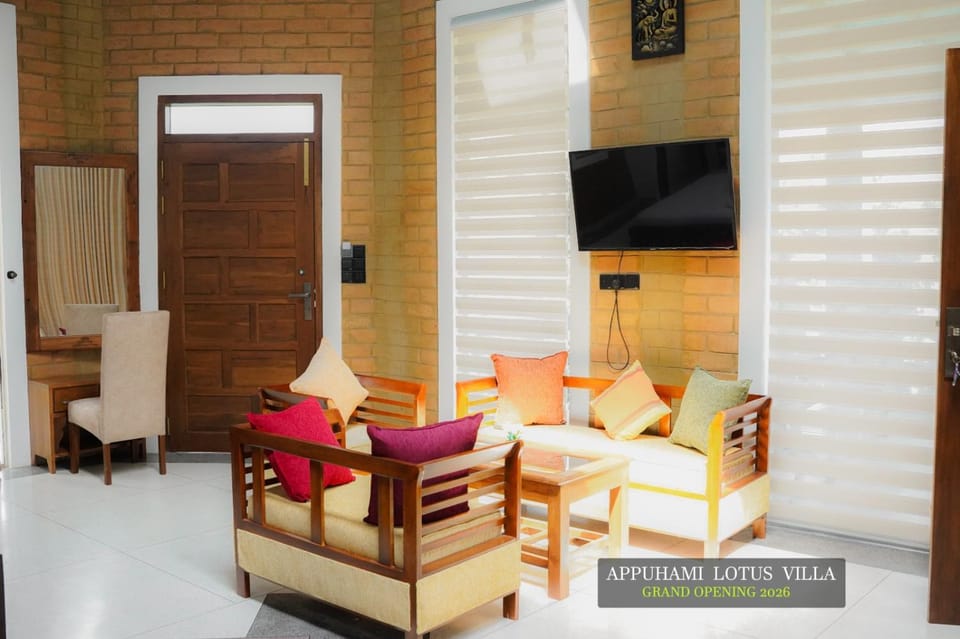 Communal lounge/ TV room, TV and multimedia, Living room, Seating area, Evening entertainment