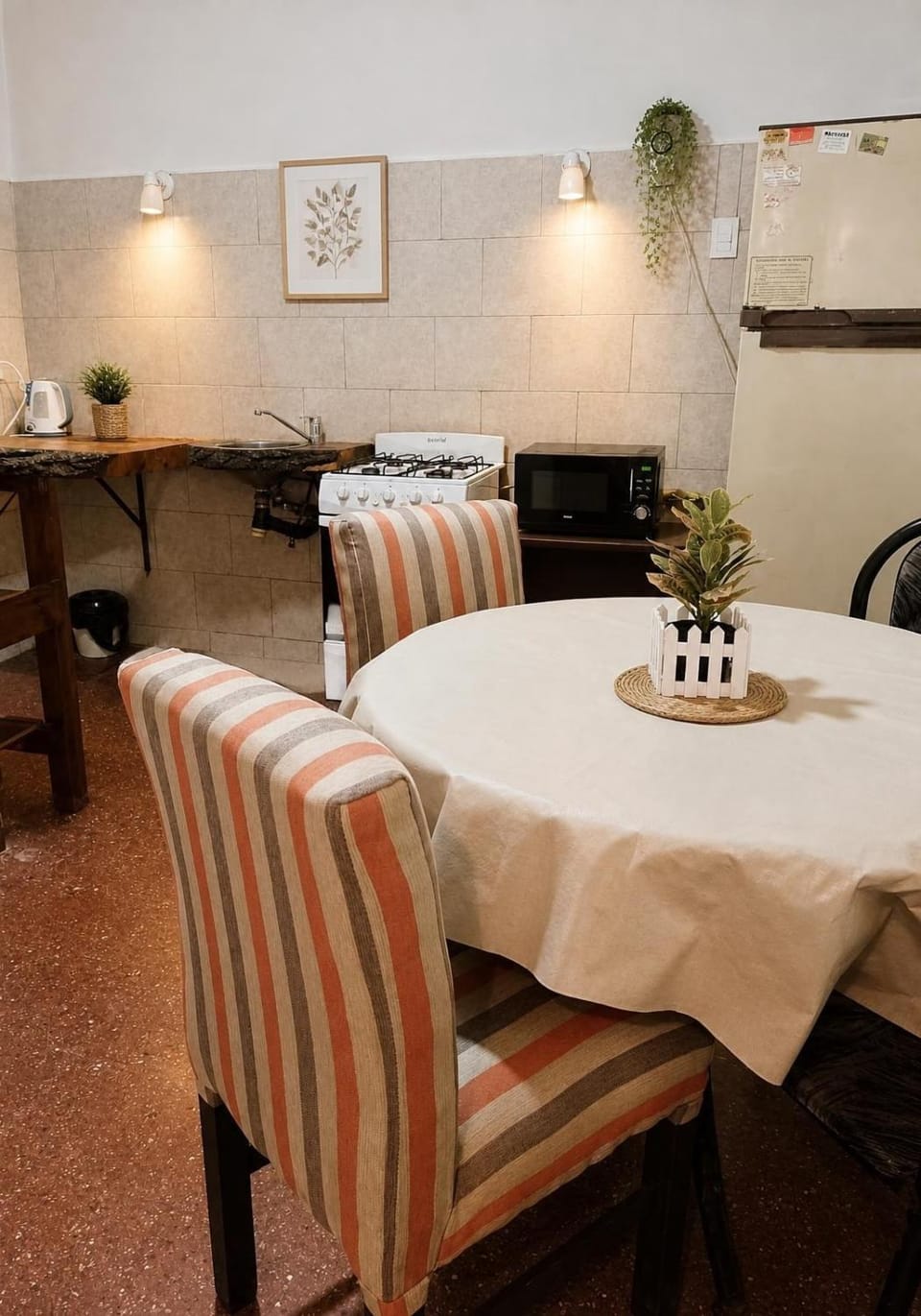 chalet 3 ambientes, a 500 mts del mar y 500 mts del centro House in Miramar