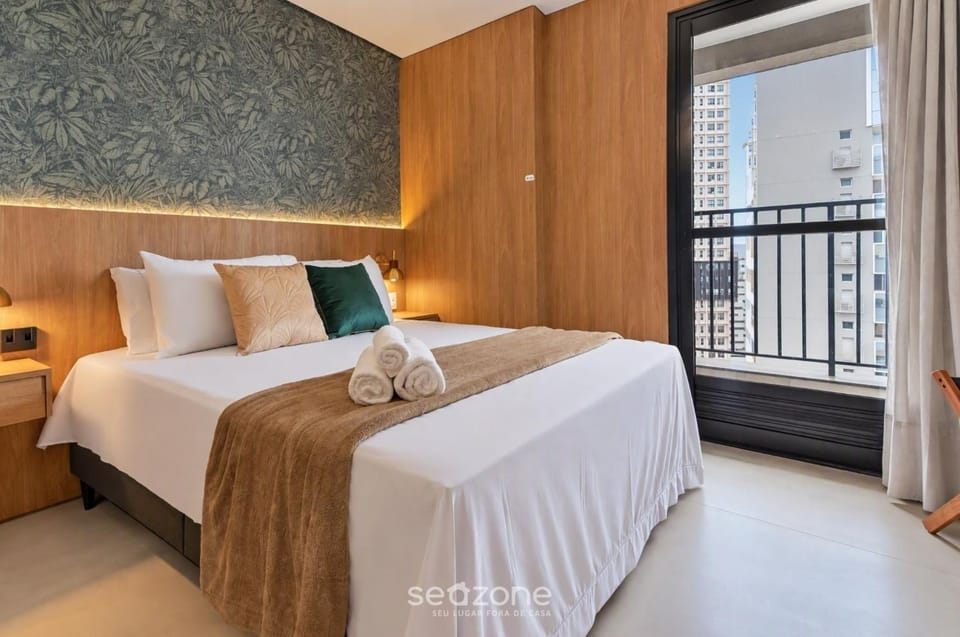 Bed, Bedroom, City view