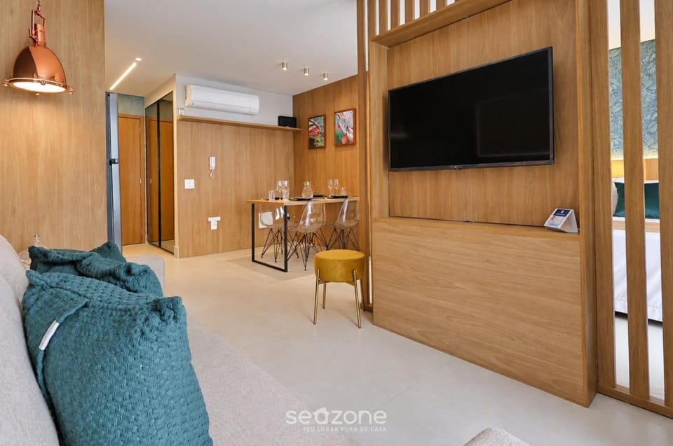 TV and multimedia, Living room, Dining area