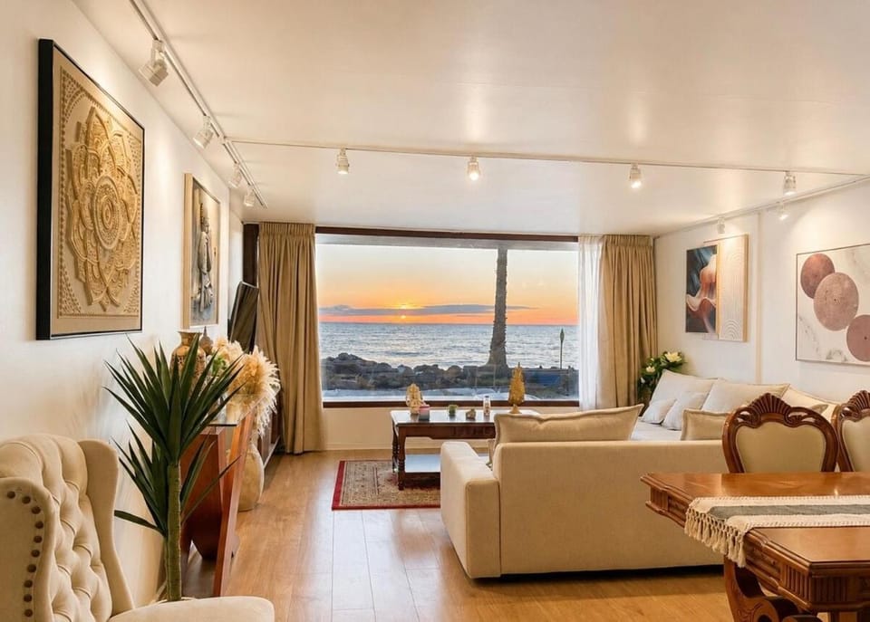 Spectacular Departamento Frente al Mar Apartment in Vina del Mar