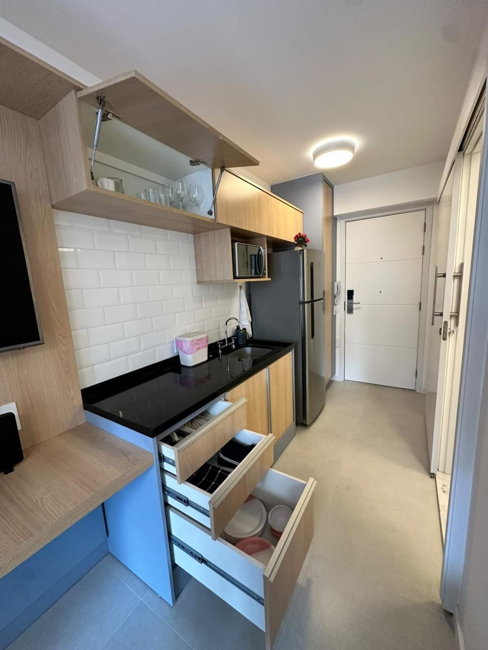 Kitchen or kitchenette, stove