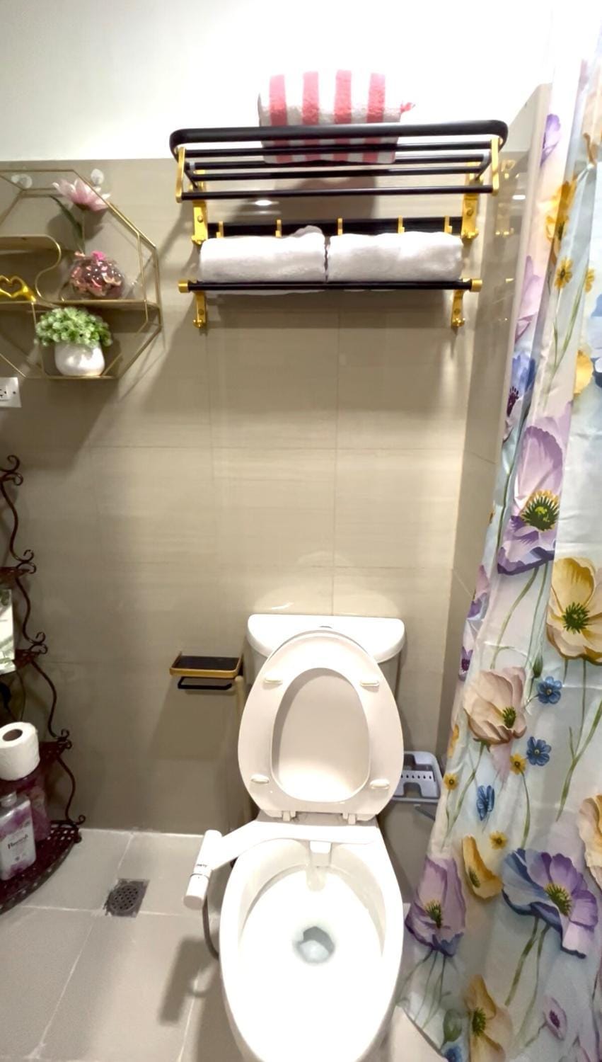 Shore 2 Residences by John & Nikki! Apartment hotel in Pasay