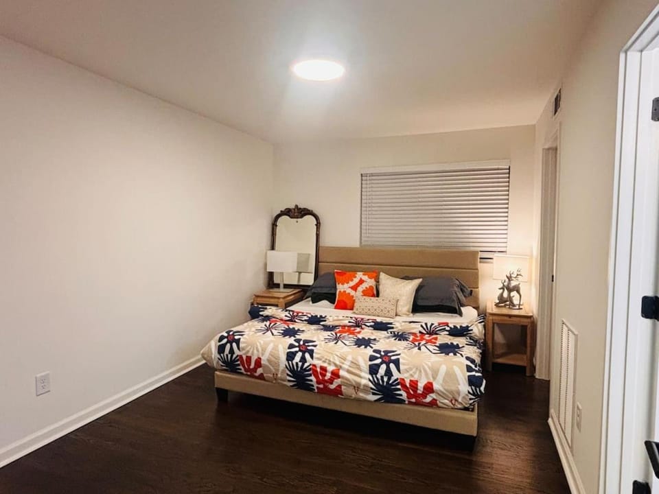 Virginia Highland Apartment 1bed 1bath Apartment in Virginia Highland