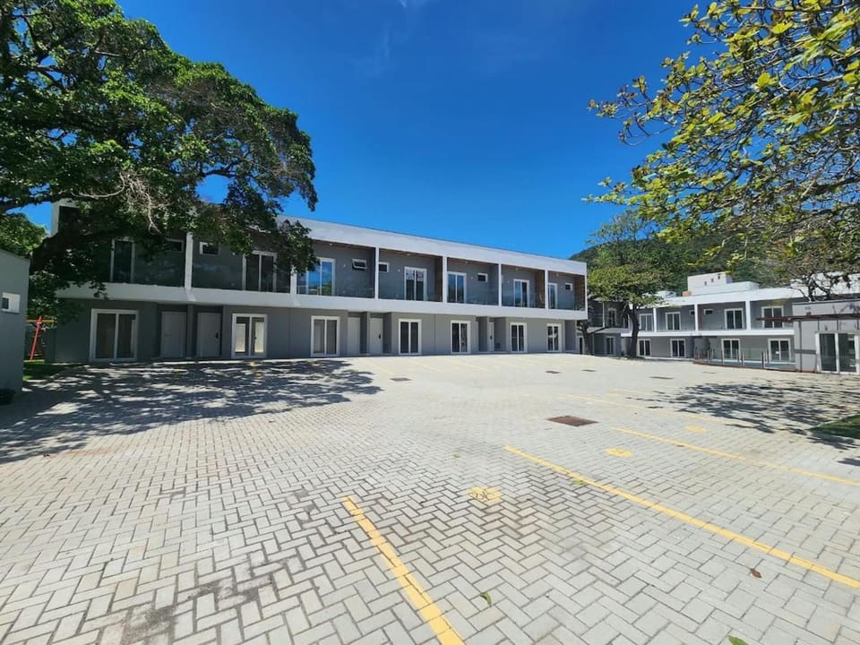 Casa com 2 suítes a 100m do mar House in Florianopolis