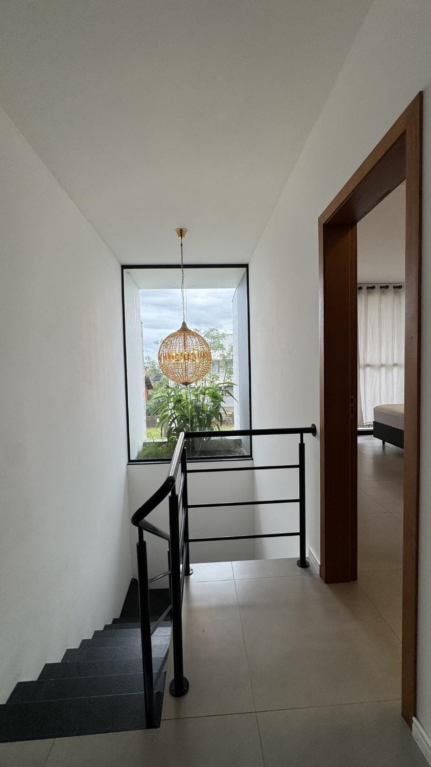 Casa com 2 suítes a 600 metros da praia central House in Garopaba