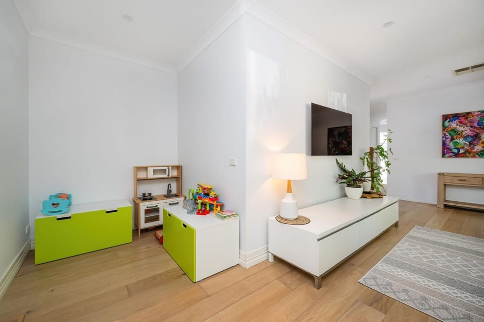 Communal lounge/ TV room, TV and multimedia, Living room, Photo of the whole room, Seating area, Evening entertainment