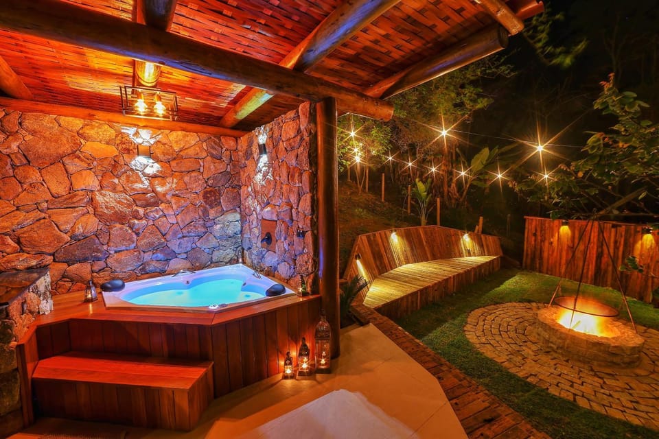 Chalés Araucária e Manacá Nature lodge in State of São Paulo