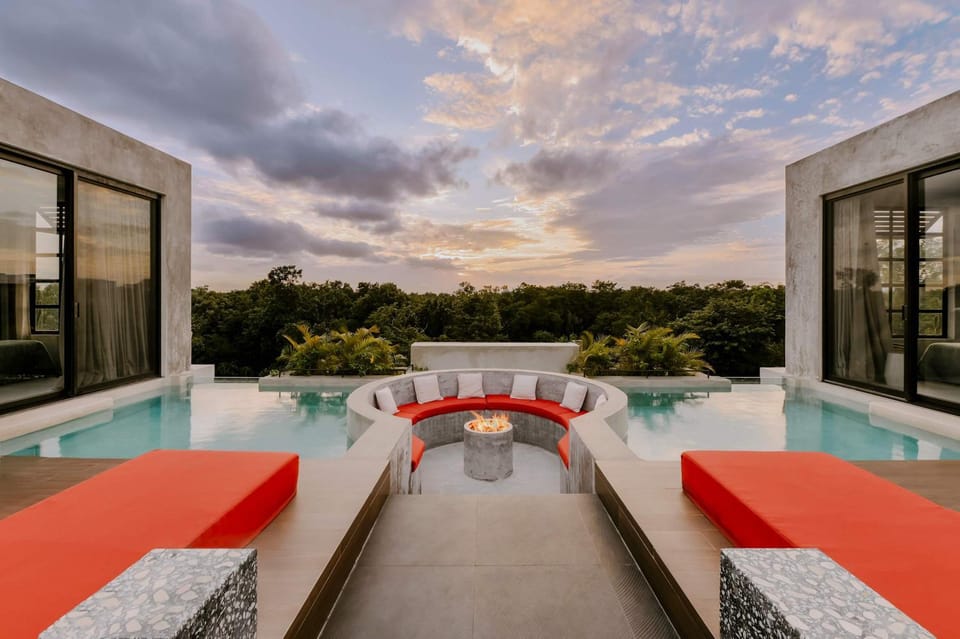 Villa CDR & Aviv Private village for 34 2 villas 14BR 4 pools Villa in State of Quintana Roo