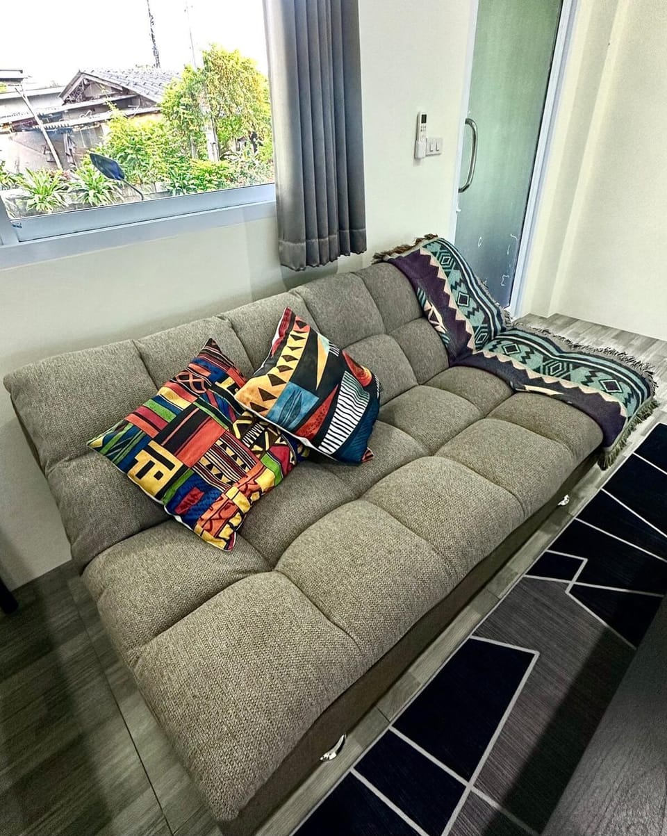 Baantip Apt 5 min to beach Apartment in Ban Tai