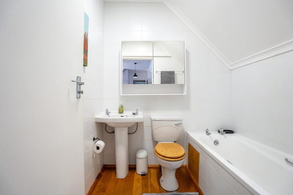 Toilet, Bathroom, Bath, towels