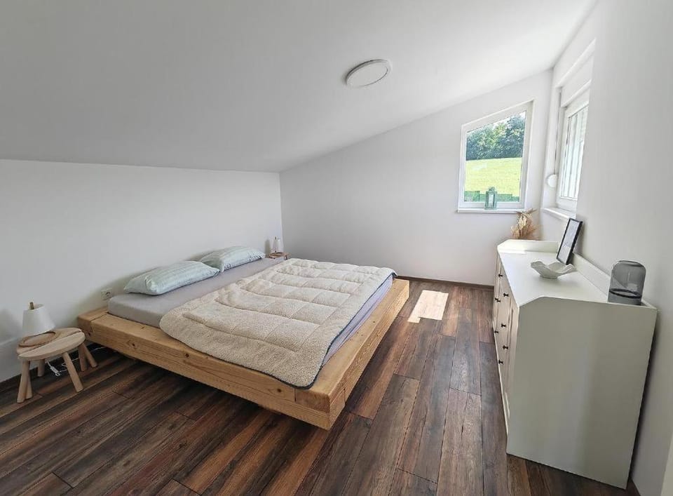 Vikendica Canvas Point House in Novi Sad