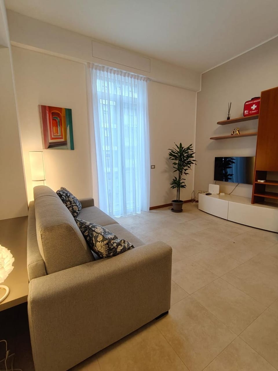 Casa Ares- New Flat 4 people Near Underground Apartment in Milan
