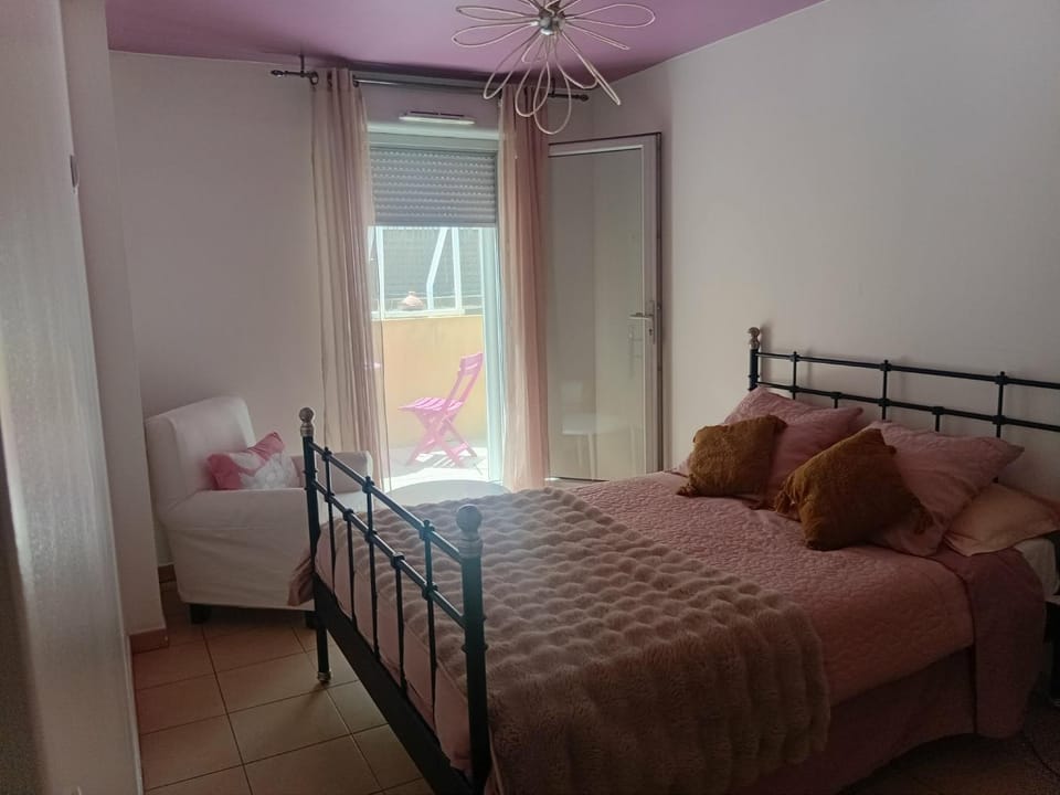 Living room, Bedroom