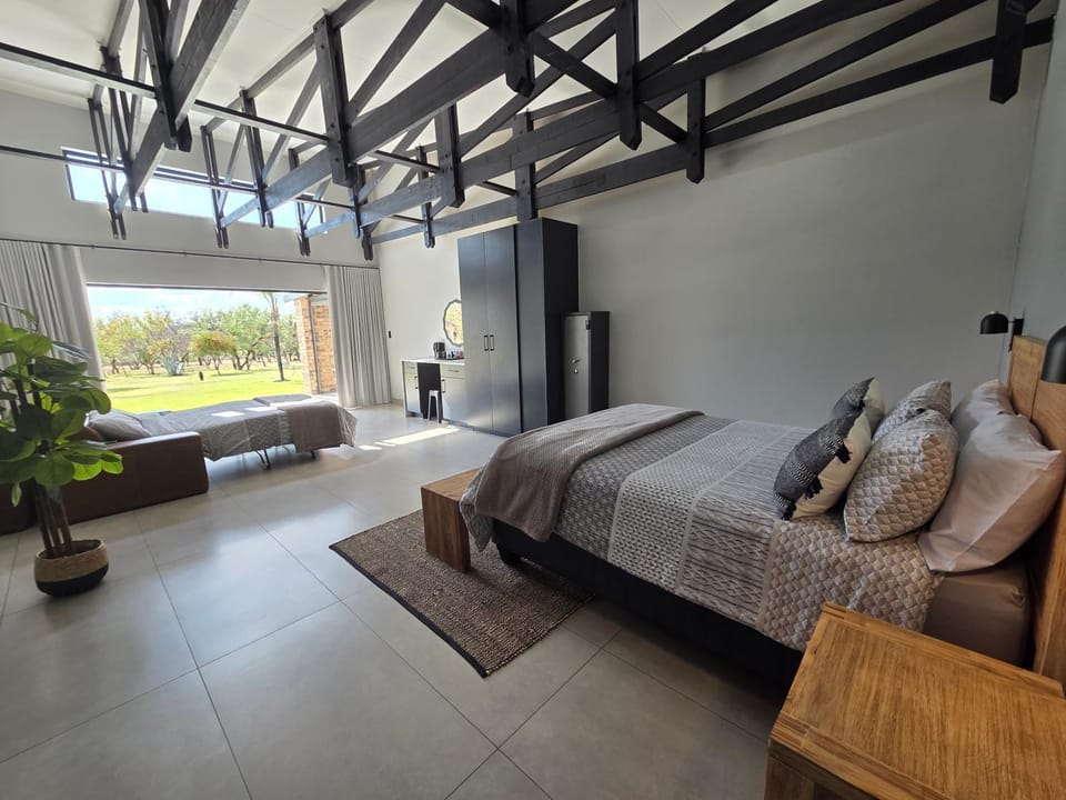 Karee Nek Private Game Farm House in South Africa
