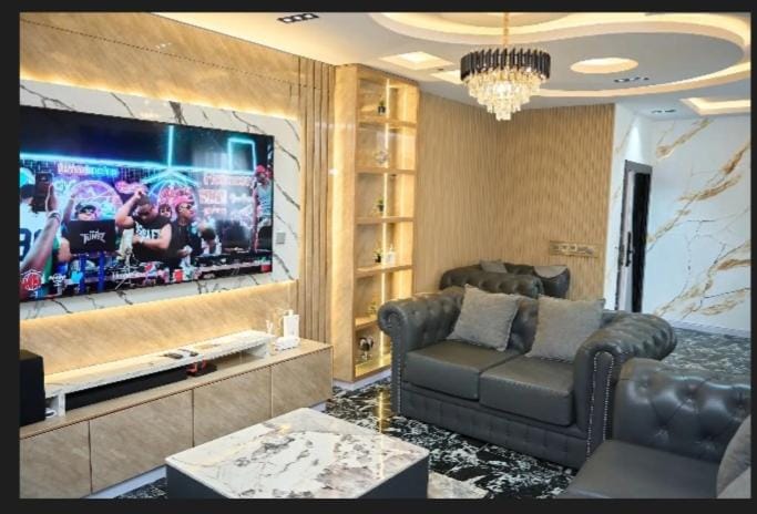 Ikeja GRA Royal Sky Suites Apartment in Lagos