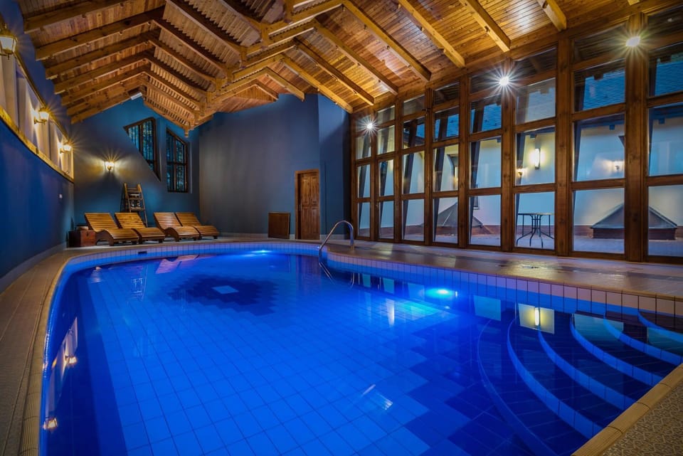 Spa and wellness centre/facilities, Pool view, Swimming pool, Public Bath