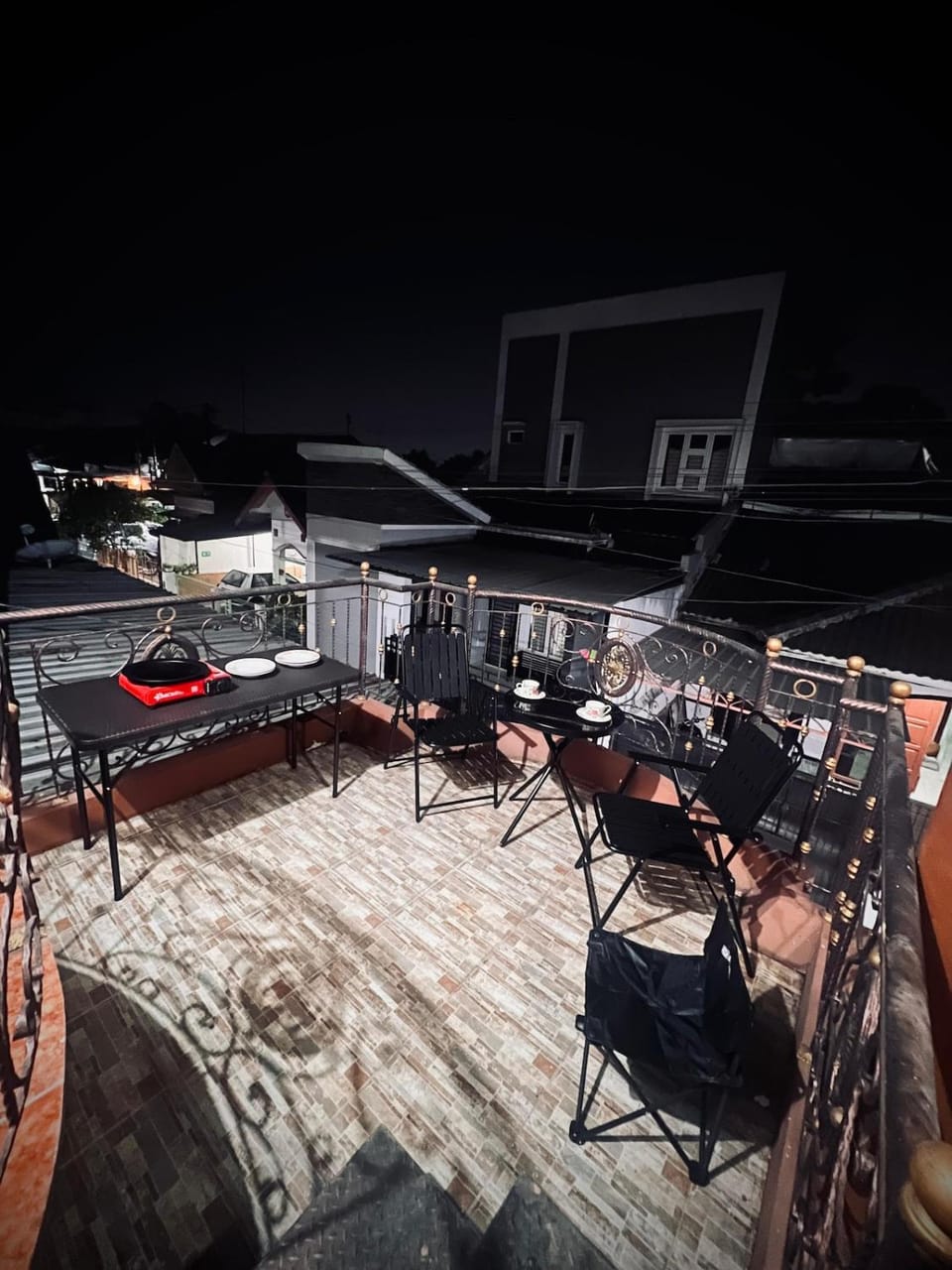 Patio, Night, BBQ facilities, Balcony/Terrace, Seating area