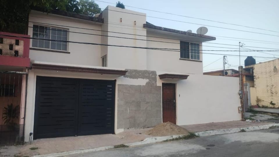 Beautiful house very well located House in Tampico