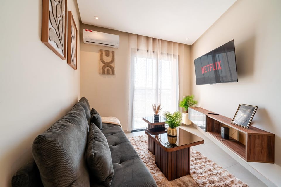 Gueliz - Private Balcony - Swimming Pool - Air Conditioning Apartment in Marrakesh