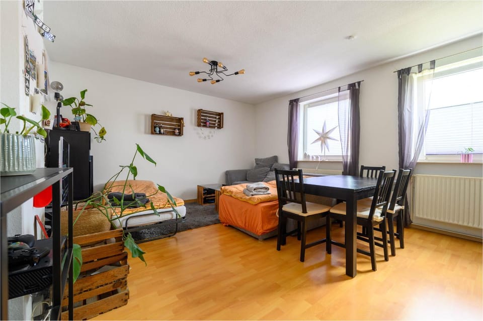 Living room, Seating area, Dining area