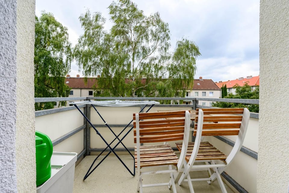 Property building, View (from property/room), Balcony/Terrace