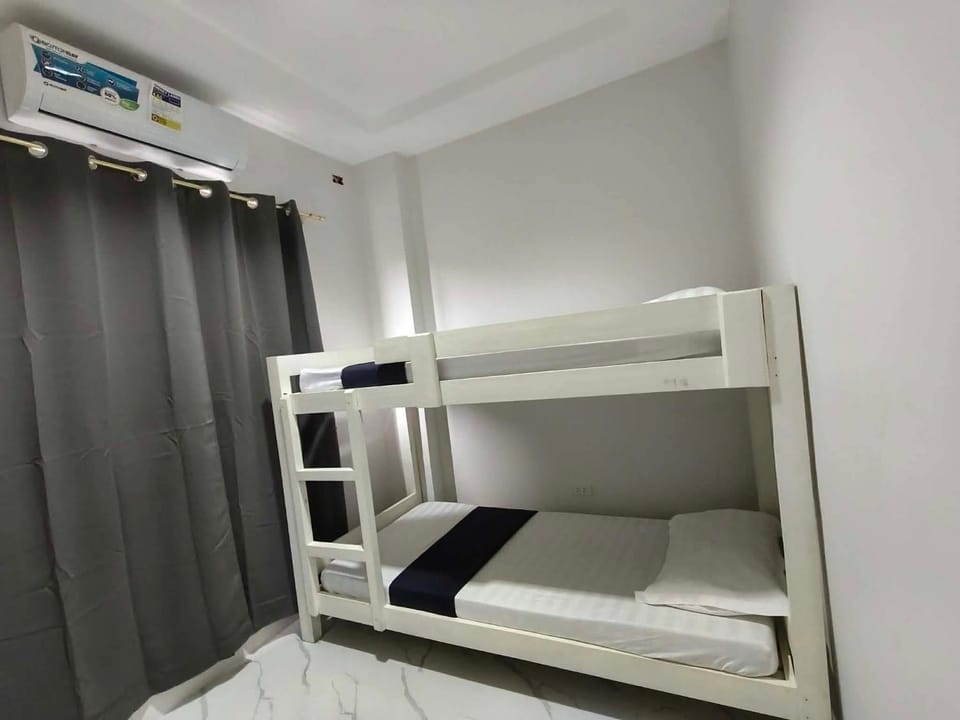 2020 housing Unit 3 Bagacay 6 mins to Robinsons Mall Apartment in Dumaguete