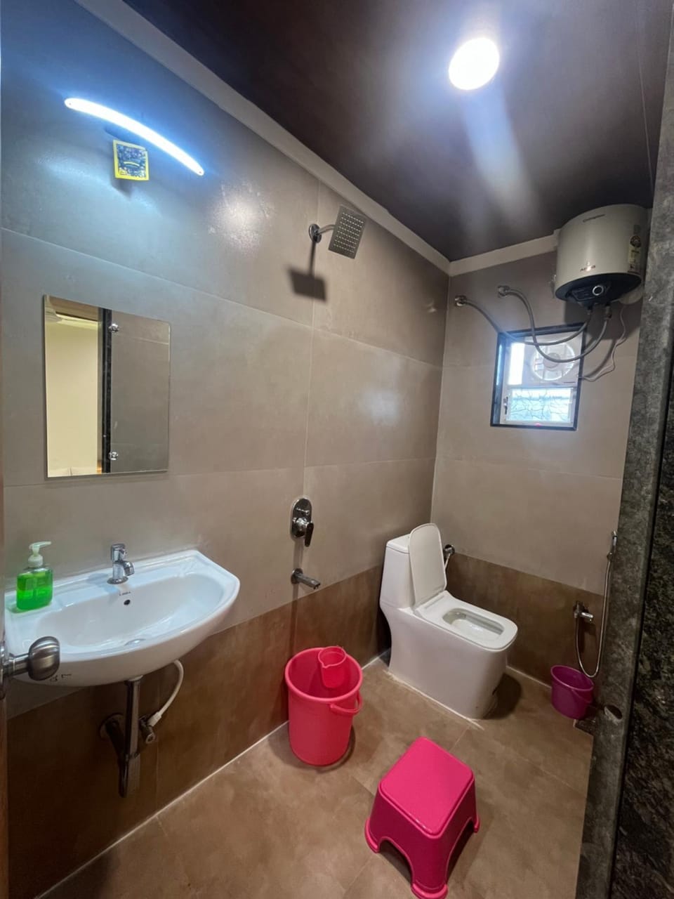 HOTEL PUSHPRAJ LODGING AND RESTAURANTs Vacation rental in Maharashtra