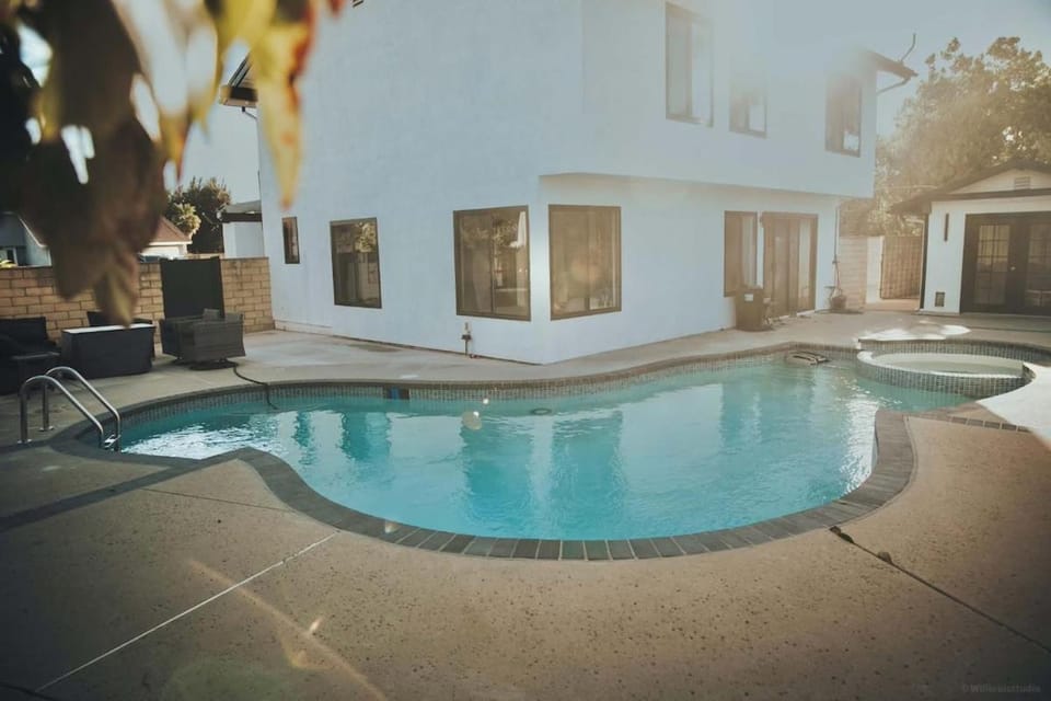 Patio, Pool view, Swimming pool