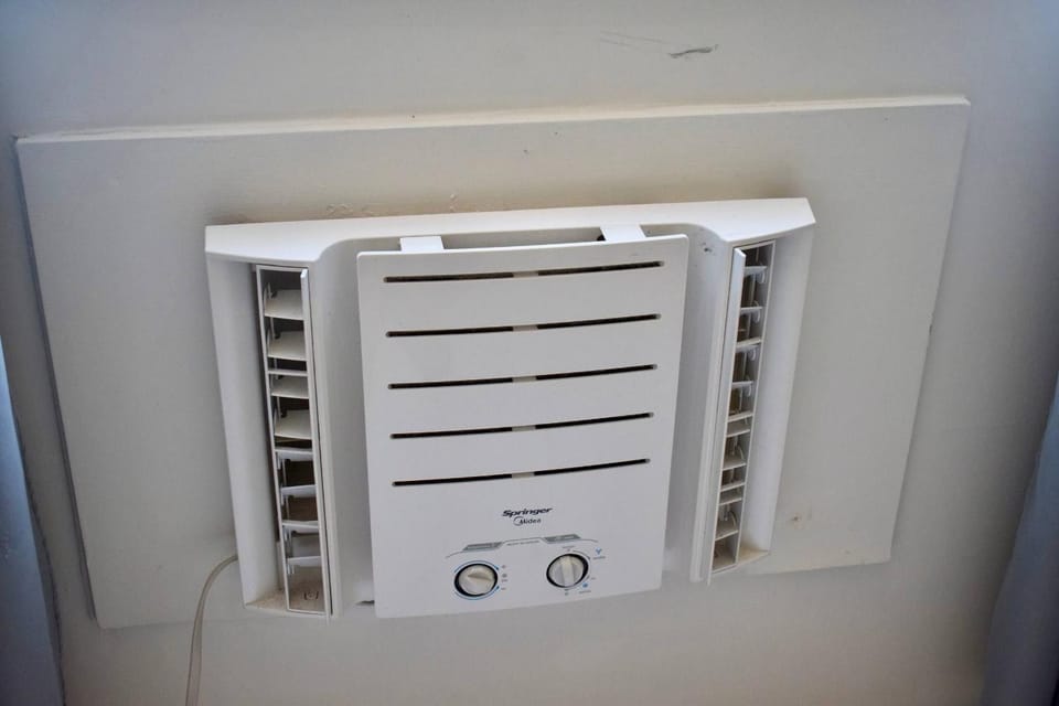 74 • Copa Posto 2 |Amplo + Wi-Fi • 10 min da Praia Apartment in Rio de Janeiro