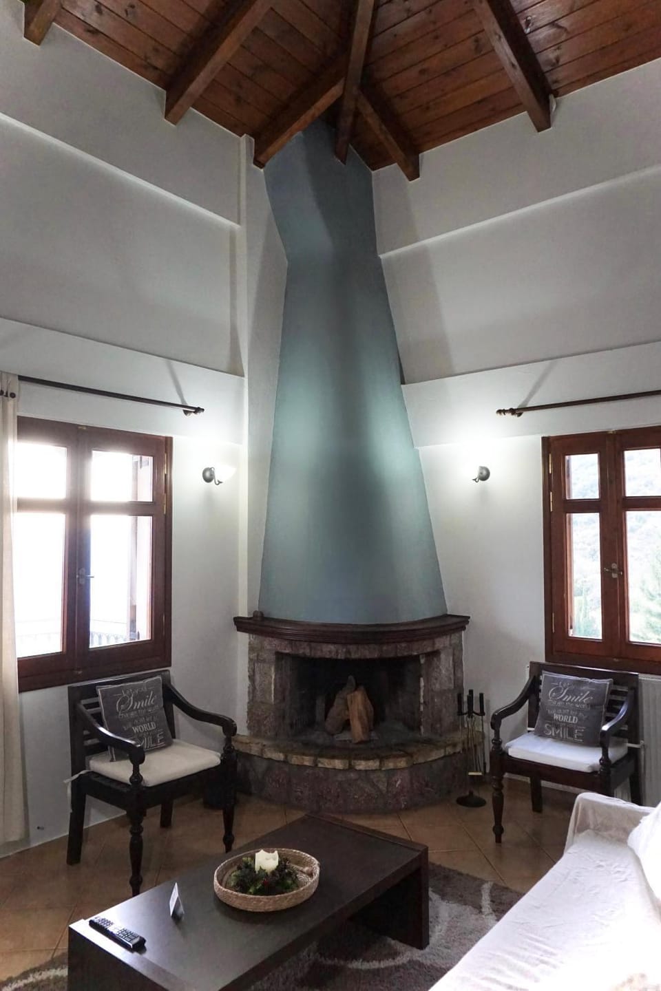 SUNSET SUITES HERA Panoramic view & fireplace House in Greece