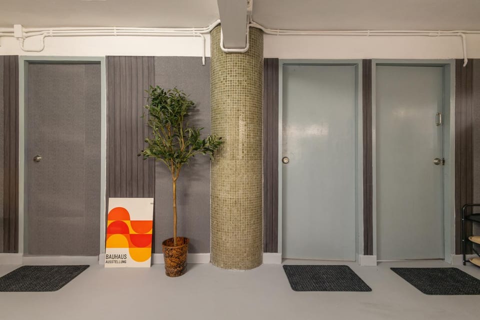 Noodlefactory old thaihouse Apartment hotel in Bangkok