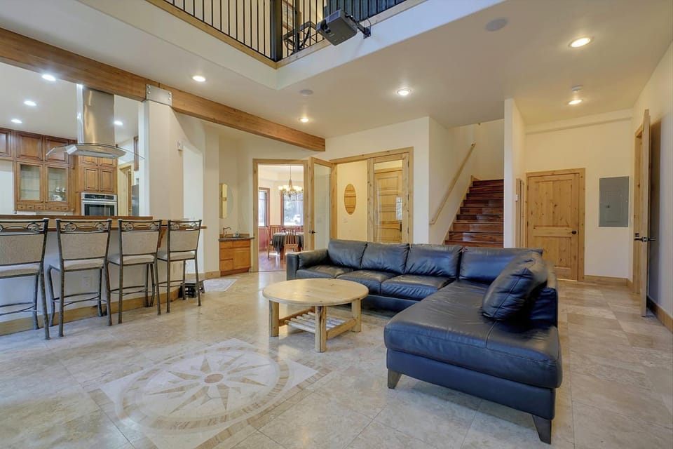 Private Hot Tub & Truckee Home 7 Mi Northstar House in Truckee