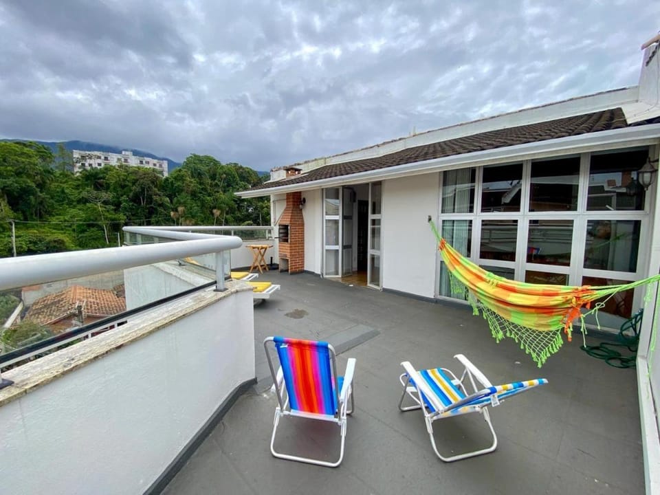 View (from property/room), Balcony/Terrace, sunbed